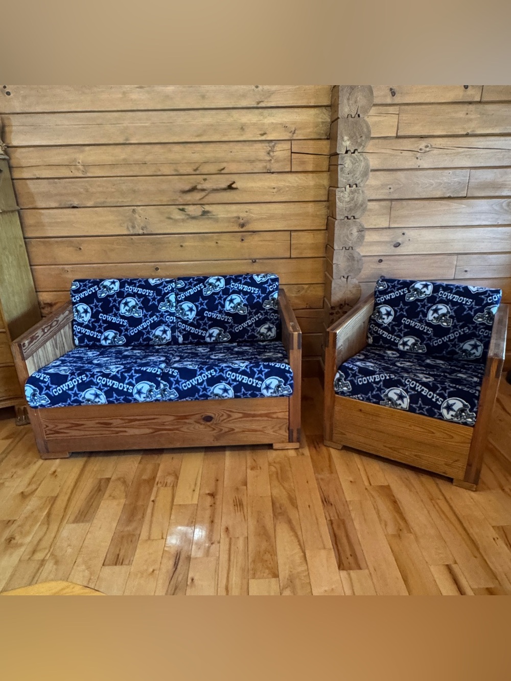 DALLAS COWBOYS Fans: THIS END UP Classic Machine Washable Slipcover 2-piece Set - Picture 9 of 16